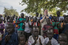 Photo: WFP/Gabriela Vivacqua, WFP Executive Director, David Beasley visits Yabus, a town in the southern state of Blue Nile   